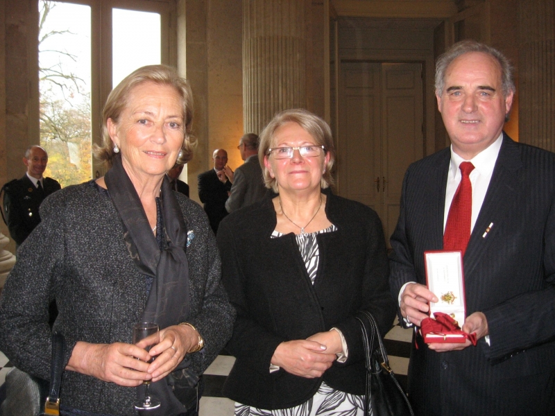 Georges De Smul, voorzitter van Born in Africa België, ontvangt eretitel…